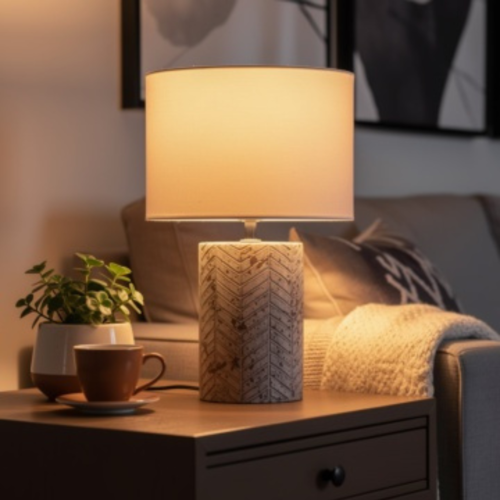 TABLE LAMPS