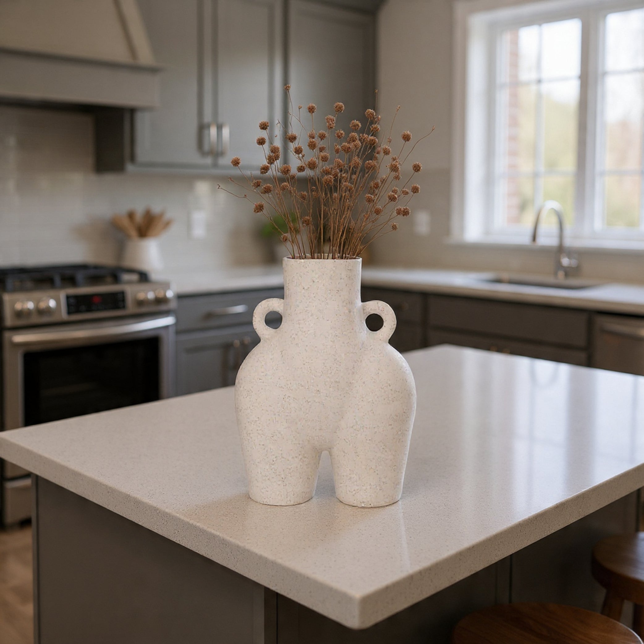 OnlyFurn Kairo Vase for flowers dried botanicals or plants